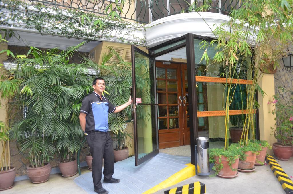 Saint Illian'S Inn Makati Makati City Bagian luar foto