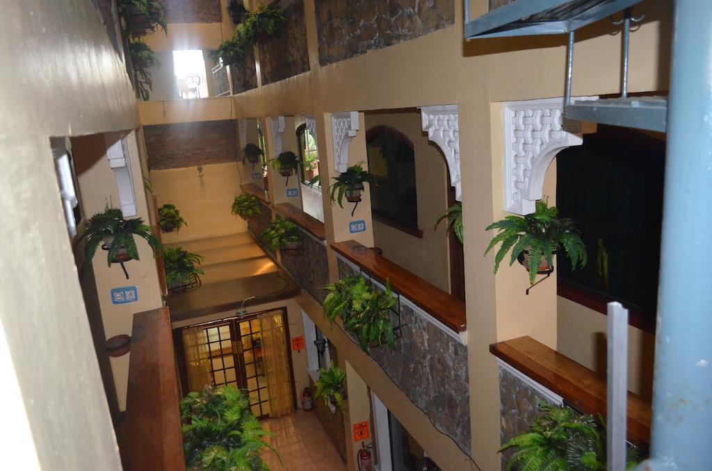 Saint Illian'S Inn Makati Makati City Bagian luar foto